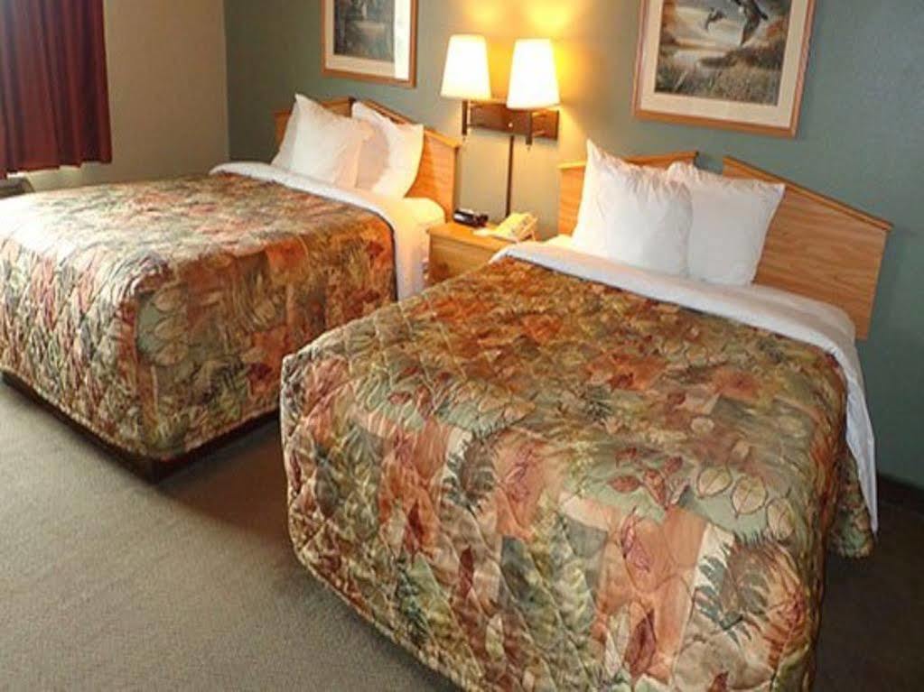 Rodeway Inn Hesston Exterior foto